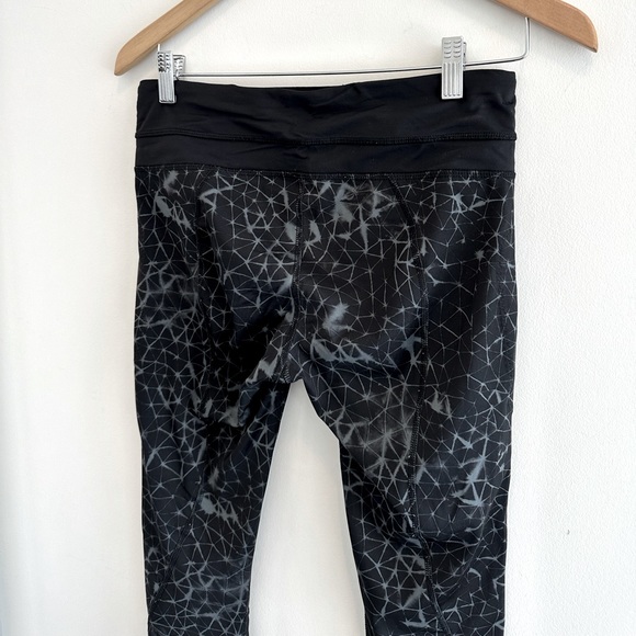 🌸GUC Lululemon Yoga Pants🌸 - Picture 5 of 7